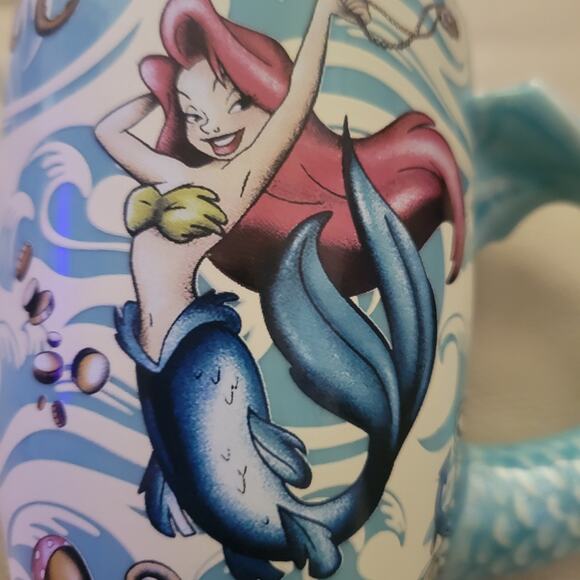 Disney Pirates of the Caribbean Coffee Cup Sailors Beware Tail for a Handle - Picture 3 of 10